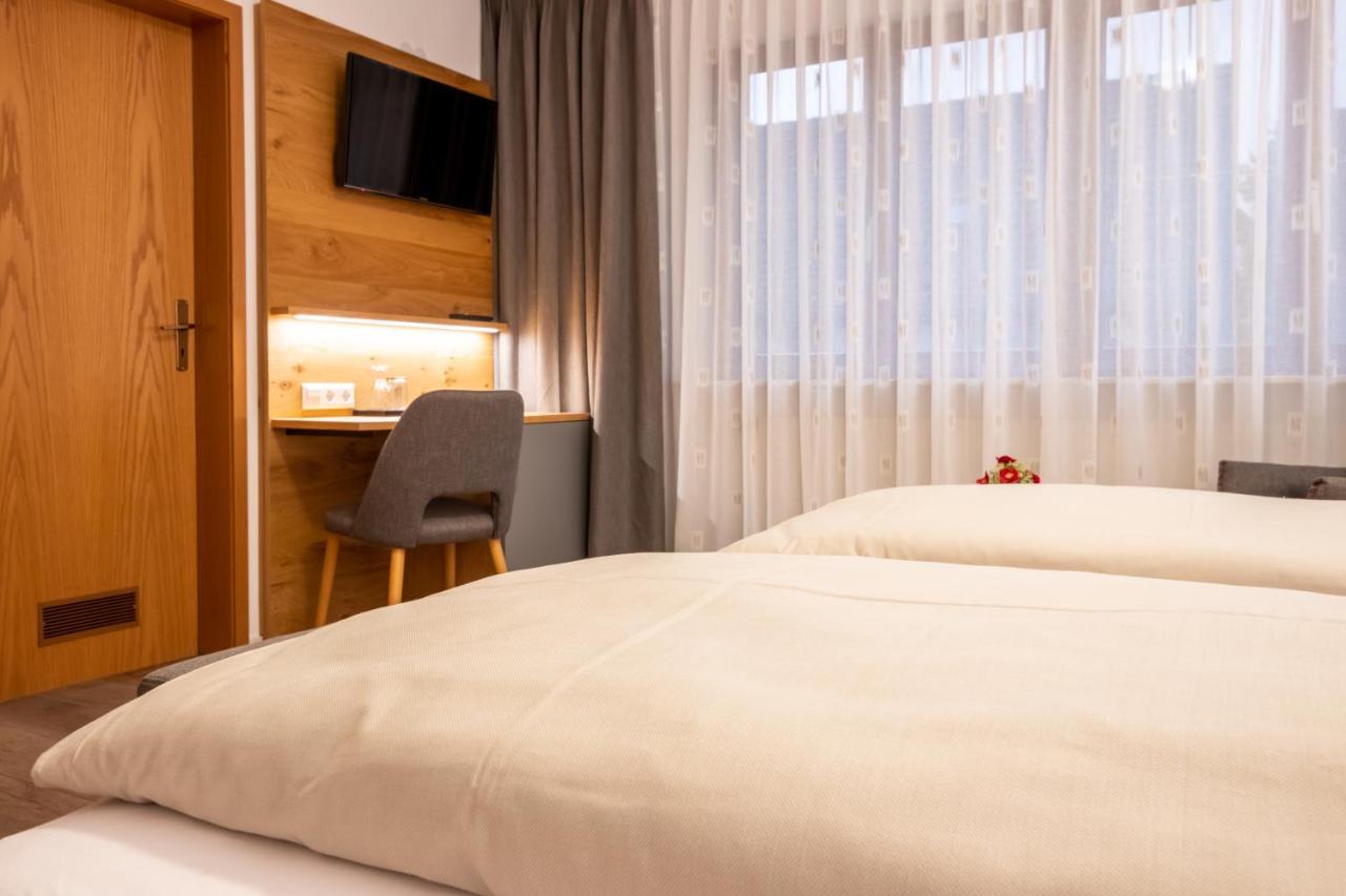 Zum Faessle Hotel Hagnau Bagian luar foto